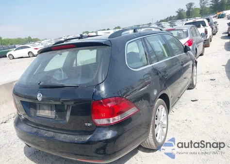 2013 Volkswagen Jetta Sportwagen 2.0L Tdi from USA, damaged, VIN 3VWPL7AJ0DM694596